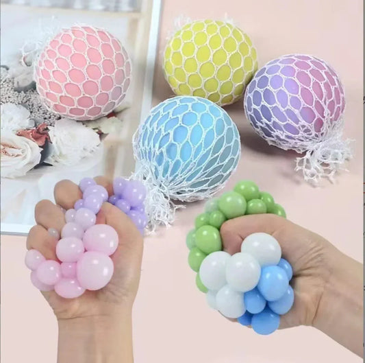 1Pcs Colored Soft Grape Mesh Pressure Balls Squeeze Change Color Balls Prop Tool Stress Relieve Sensory Squishy Balls Hand Exercise Bouncy Balls. (Purple or Randomly Color)